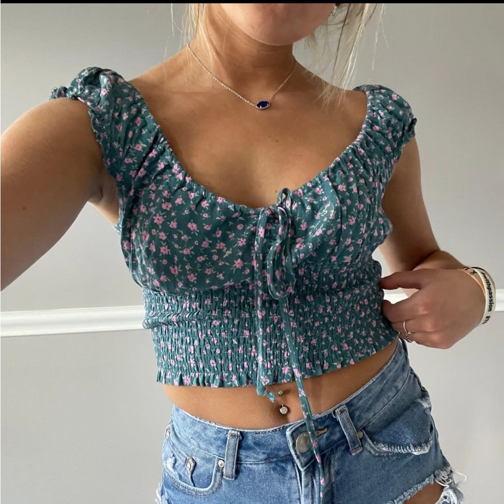 LA Hearts PacSun floral smock crop top XS/S